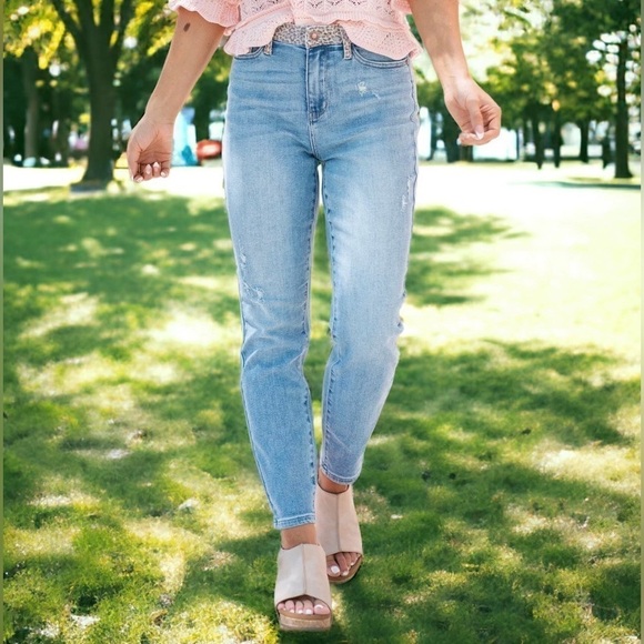 Judy Blue | Women's Cheetah Camo Block High Rise Slim Fit Jeans Size 27 - Picture 1 of 9